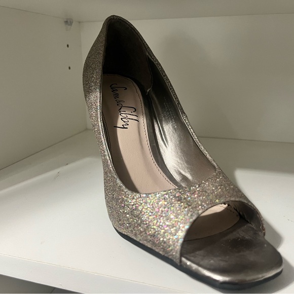 Sam and Libby shoes - Picture 3 of 6